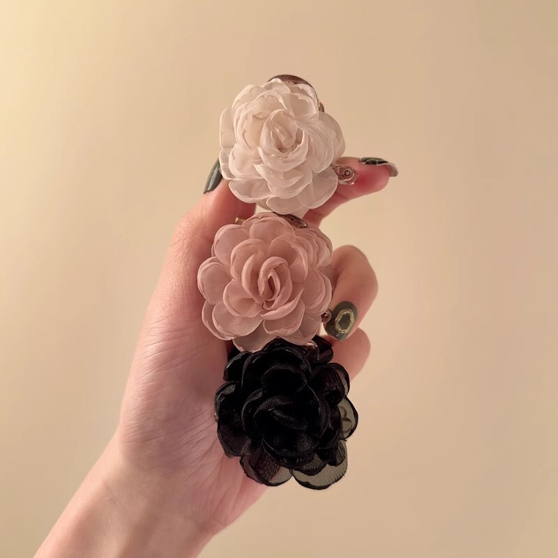 Spring Pure Desire Gentle Camellia Grab Clip small size 2025 New Advanced Sense Hair Less Half Tie Hairpin Shark Clip Spring Pure Desire Gentle Camellia Grab Clip small size 2025 New Advanced Sense Hair Less Half Tie Hairpin Shark Clip