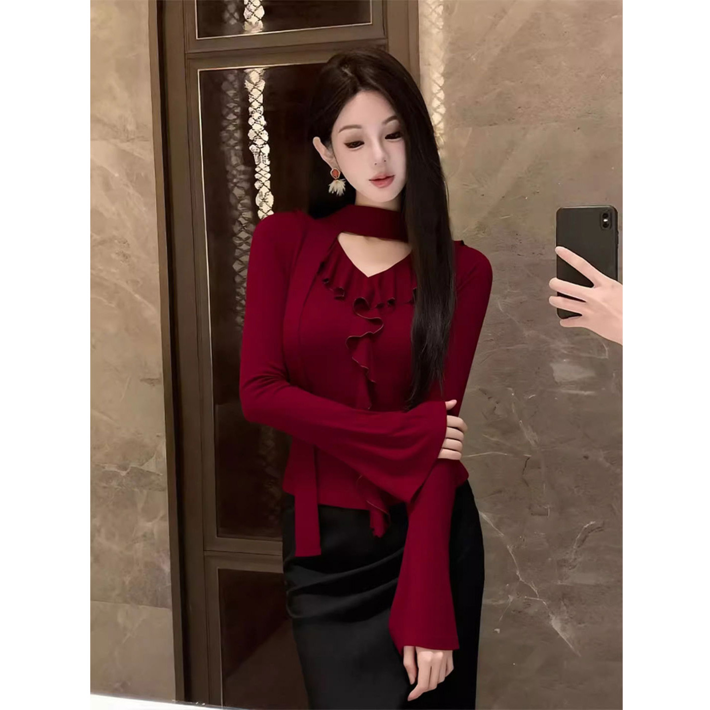 Autumn and Winter Fashion Elegant Slim-Fit Base Shirt for Women Korean Style Ruffle Design with Ribbon Niche Versatile Top Trendy
