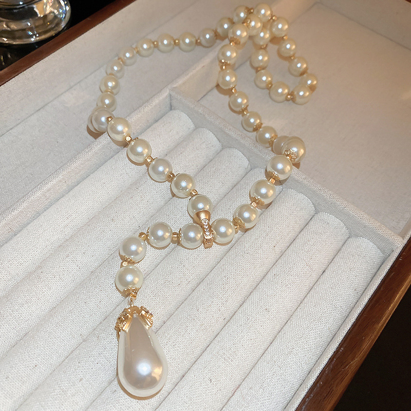 Collar con cuentas de perlas de gota de agua con diamantes transfronterizos otoño e invierno cadena de suéter de lujo ligero francés moda todo fósforo joyería de alta gama