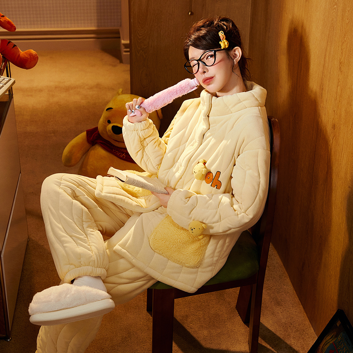 RUNMA [WARM TYPE] JOINT WINNIE THE POOLE FALL | WINTER PAJAMAS 여성용 두꺼운 산호 양털 퀼트 홈 의류 세트