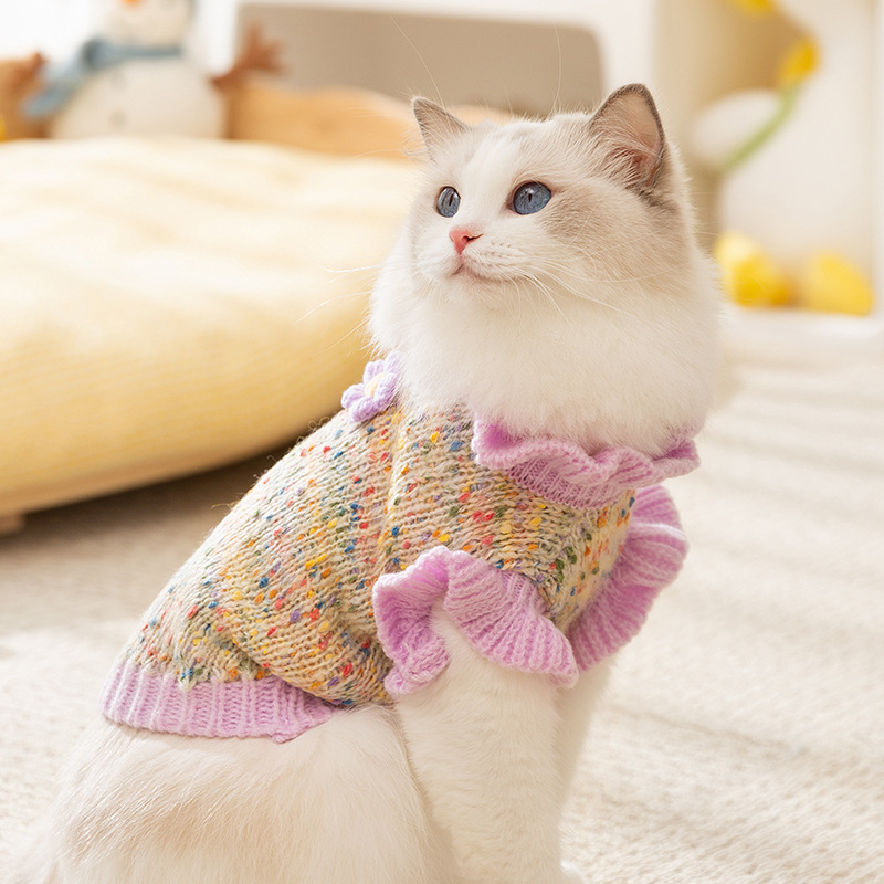 Otoño y invierno gatos puntos de hilo colorido flores pareja suéter perros cálidos camisetas de punto flores Teddy ropa de mascotas