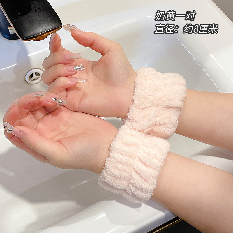 Diadema de felpa de dibujos animados 2025, antideslizante, para maquillaje o spa, estilo lindo