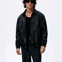 Притязанная куртка ( quilted jacket) - по смыслу стеганая куртка
