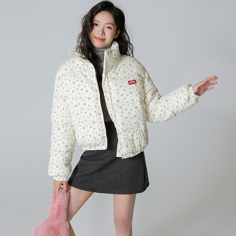 2025 mujeres de invierno nuevo estilo americano retro corto de flores cortas ropa de algodón de cuello vertical suelta gruesa abrigo de tendencia cálida