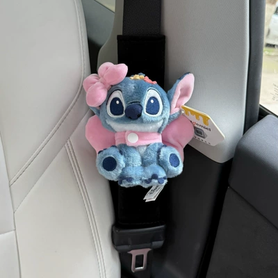 Genuine Stitch Sweetheart Stitch Seat belt shoulder pad - black-velvet-big-pink-bow-squatting-stitch-shoulder-pads