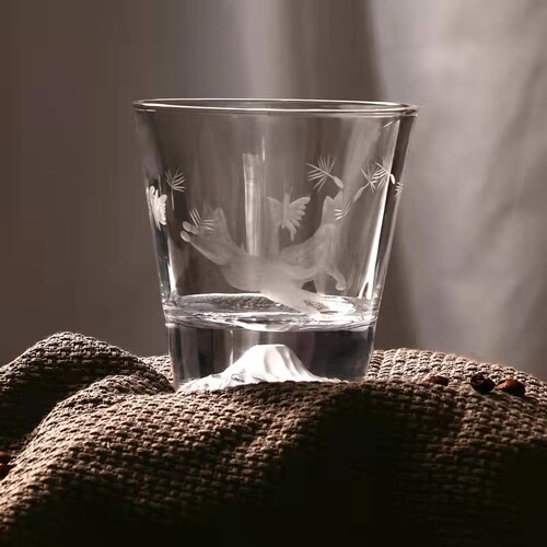 Transparent Japanese-style Mount Fuji glass snow cup, high-quality whiskey glass, household glass cup, water glass, wholesale