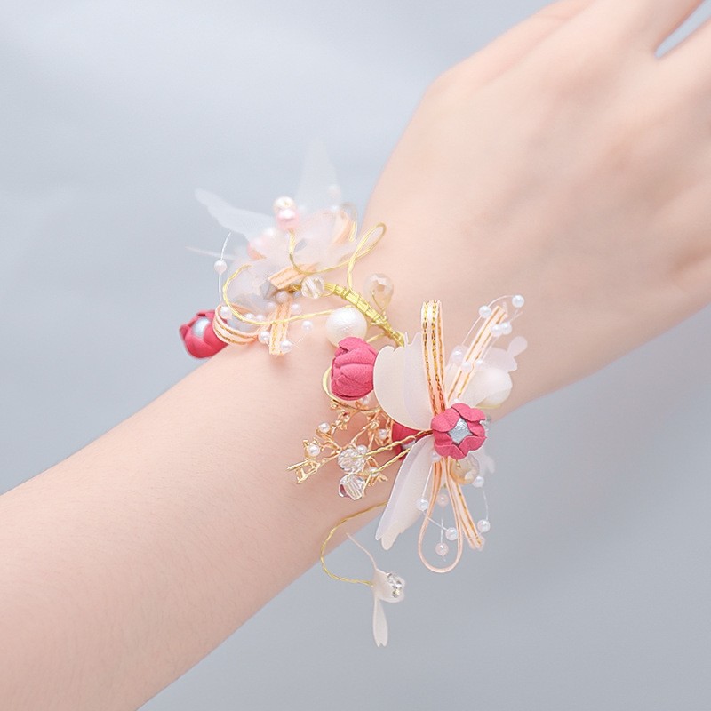 Red wrist flower