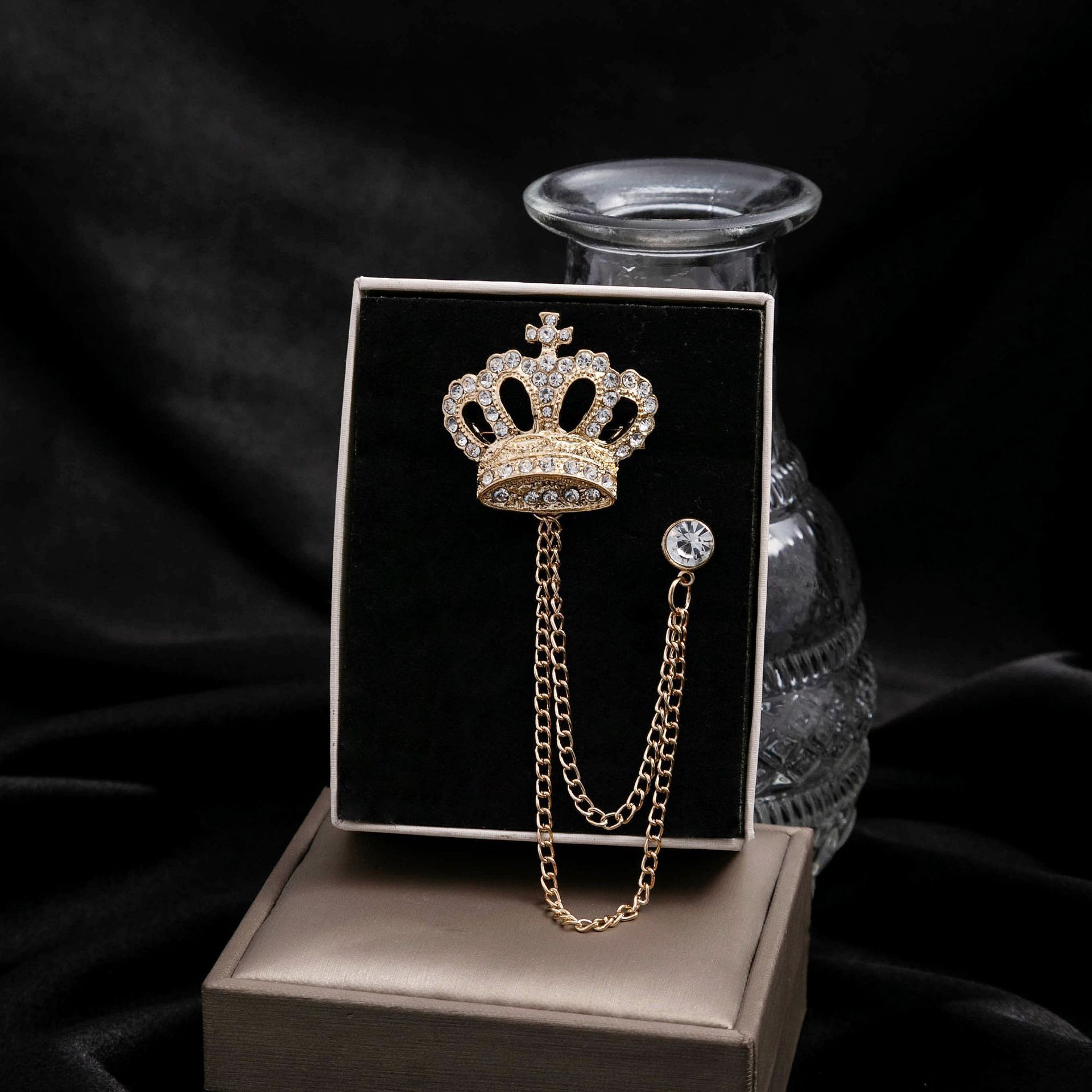 Moda corona alas diamante borla hombres traje broche simple todo partido traje vestido abrigo ramillete accesorios