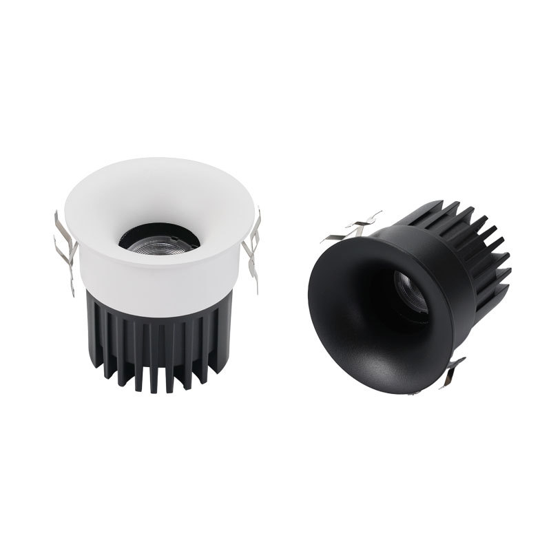 El espectro completo 98 muestra un foco antideslumbrante led de luz azul baja, colinas incrustadas sin luz principal, foco de la sala de estar del hogar