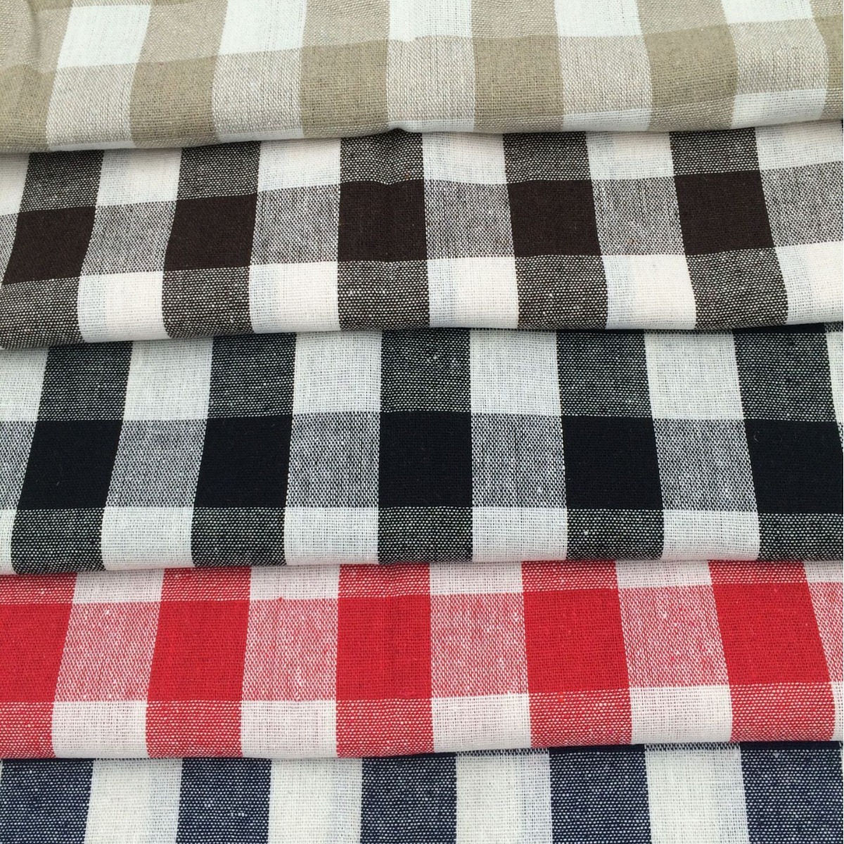 2.7CM涤棉布小格子服装用布先染布里布鞋材格纹梭织面料