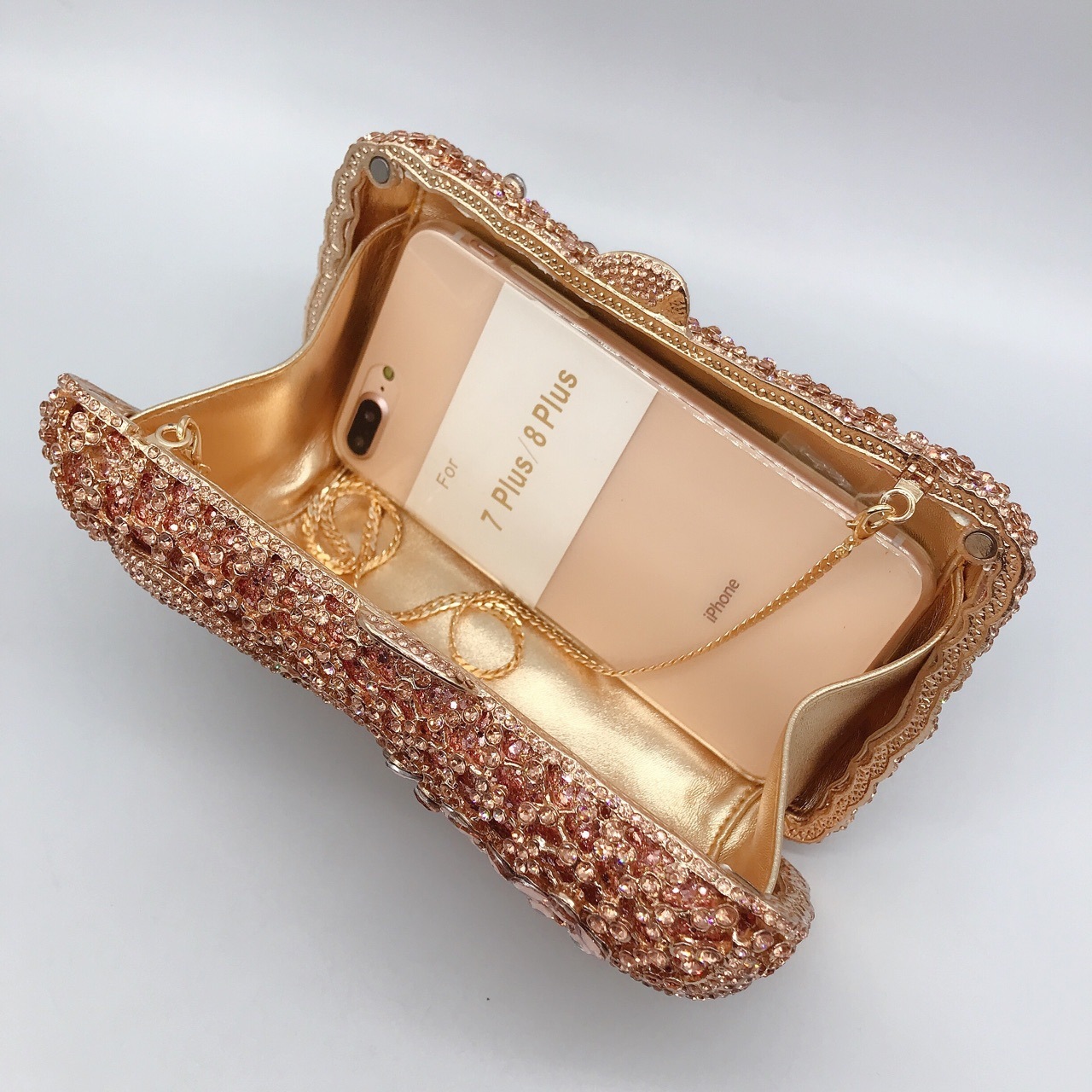 * Cross-border bow-band diamond banquete bolsa de metal hueco fiesta bolsa de diamantes cadena de mano
