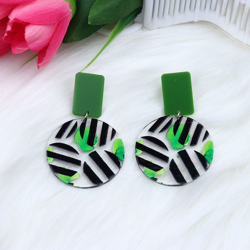 Wholesale Jewelry 1 Pair Cute Heart Shape Arylic Earrings display picture 1