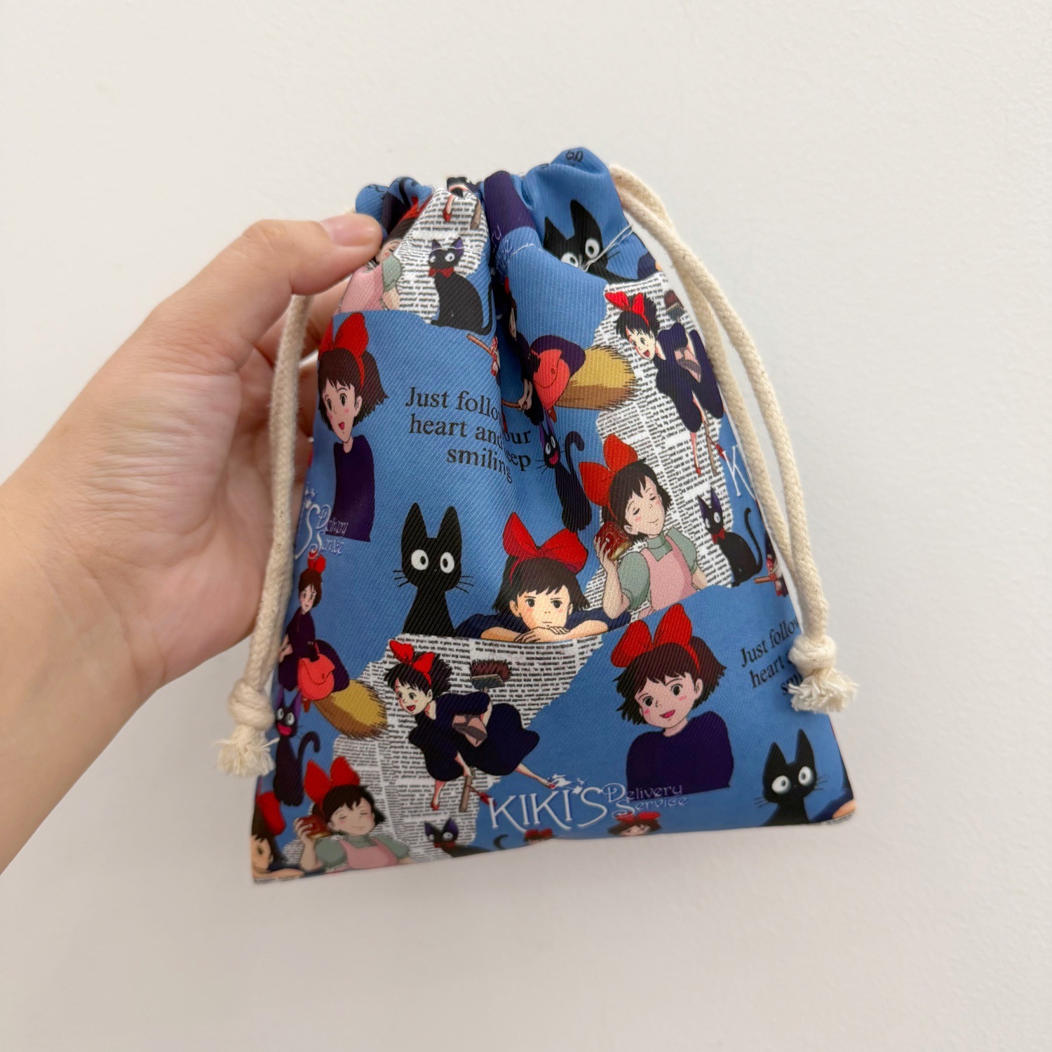 Courier-Style Drawstring Pouch Coin Purse with Printed Cartoon Design for Men and Women, Suitable for Phone and Power Bank