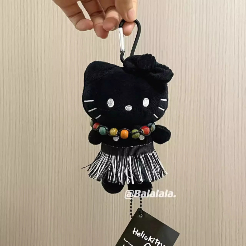 ハローキティ ブラックバッグ ペンダント 人形 ホリデーギフト スクールバッグ キーホルダー かわいい kt|undefined