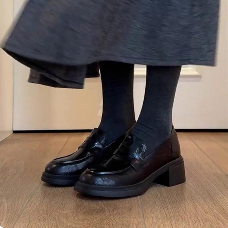 牛皮版 ~ 本革の厚い底の楽福の靴の女性の英倫の百合は通勤します。|undefined