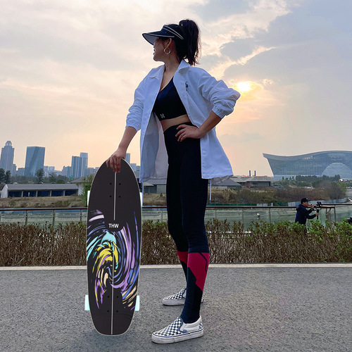 Land surfing board, skateboarding for children, beginners, adults, professional land surfing, no pedals four-wheeled skateboard, street skating, commuting board