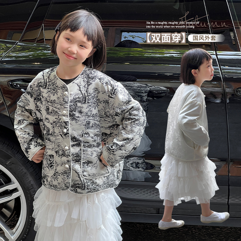 (2개) 소녀의 중국 스타일 재킷 2024 가을 새로운 스타일의 어린이를위한 서양식 수묵화 탑, 뒤집을 수있는 가을 옷