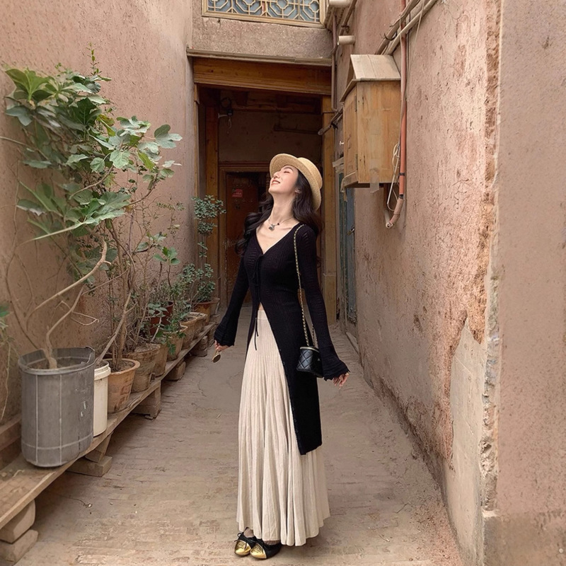 Mulvan Western Series Niche Hollow Knitted Cardigan Women's Mid-Length Resort Style V Neck Long Sleeve Jacket