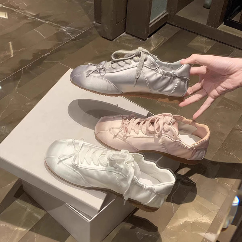 Sheepskin Version~Lace-Up Soft Leather Sports Casual Shoes for Women, Silver Sweet Girl Style, Round Toe, Satin Bow Ballet Trainers