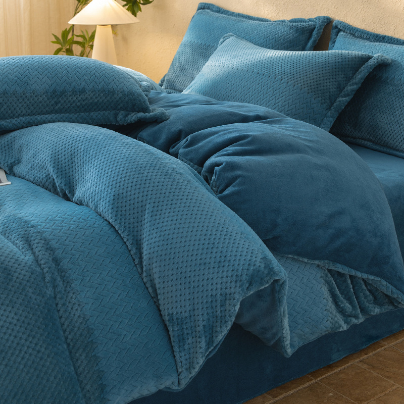 Dos lados engrosados leche coral cama de cuatro piezas en invierno más edredón cubierta de cama de brida de coral cama