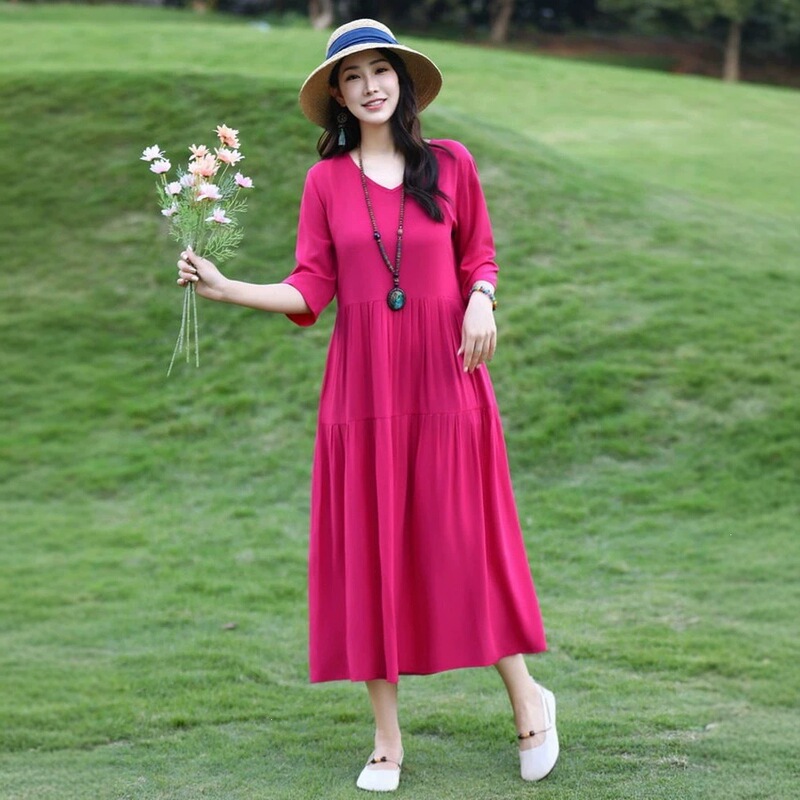 High-End Rose-Red Plus-Size Women's Dress That Covers the Belly and Makes You Look Slimmer, Made of Cotton Silk, with a Loose, Large Hem, Blue Beach Dress for Outerwear