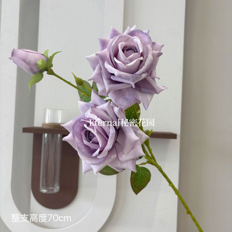 3頭のカローラのバラのシミュレーションモランディ系の結婚式の装飾の造景の偽の花の家の装飾の撮影の道具|undefined