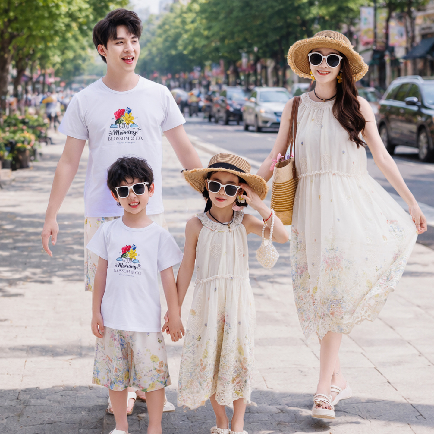 Korean style mother-daughter dresses, new summer style, family of three matching outfits, vacation style, casual lace dresses.