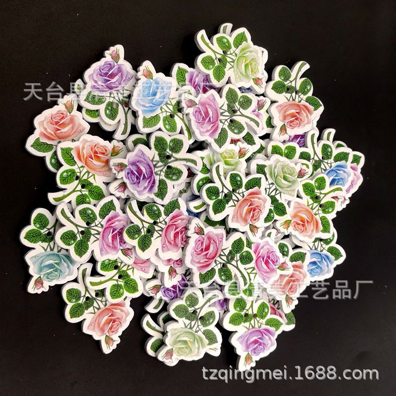 25*31mm bricolaje pintado fondo blanco rosa dibujos animados pintado fondo blanco rosa botón de madera 50 por paquete