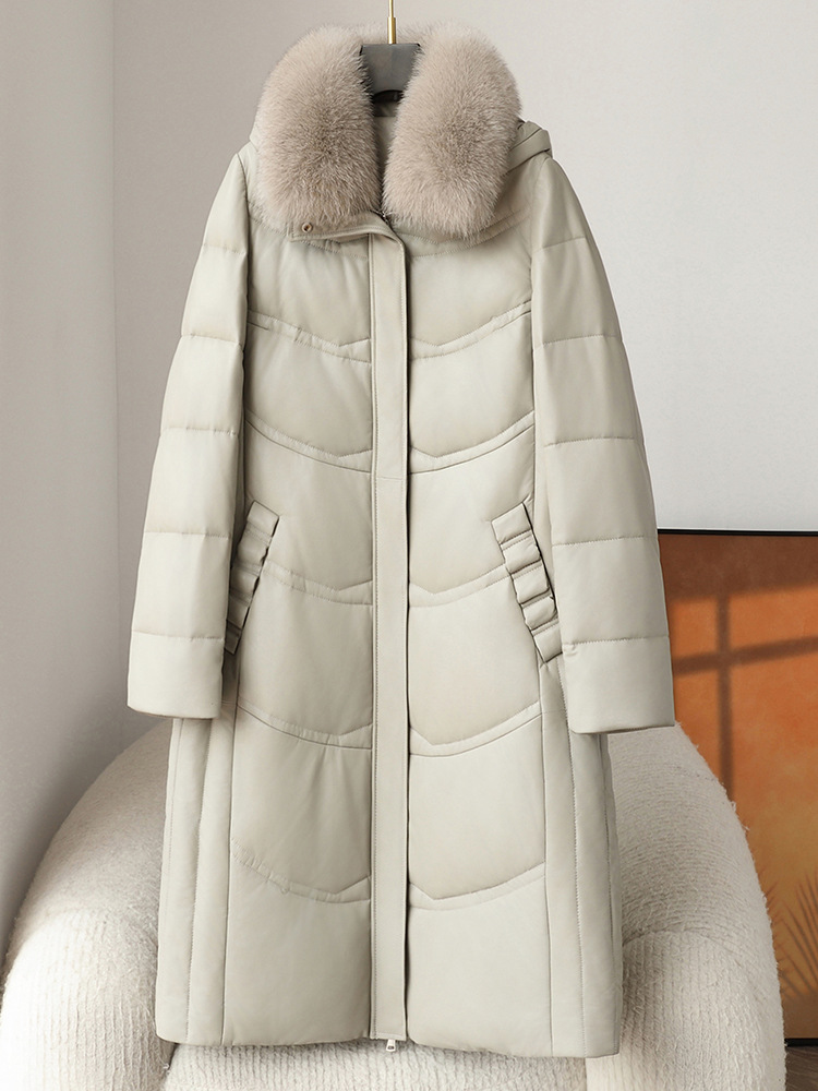 Invierno nuevo chaqueta de plumón de cuero para mujeres sobre la rodilla zorro cuello con capuz suelto chaqueta de piel de oveja de alta gama
