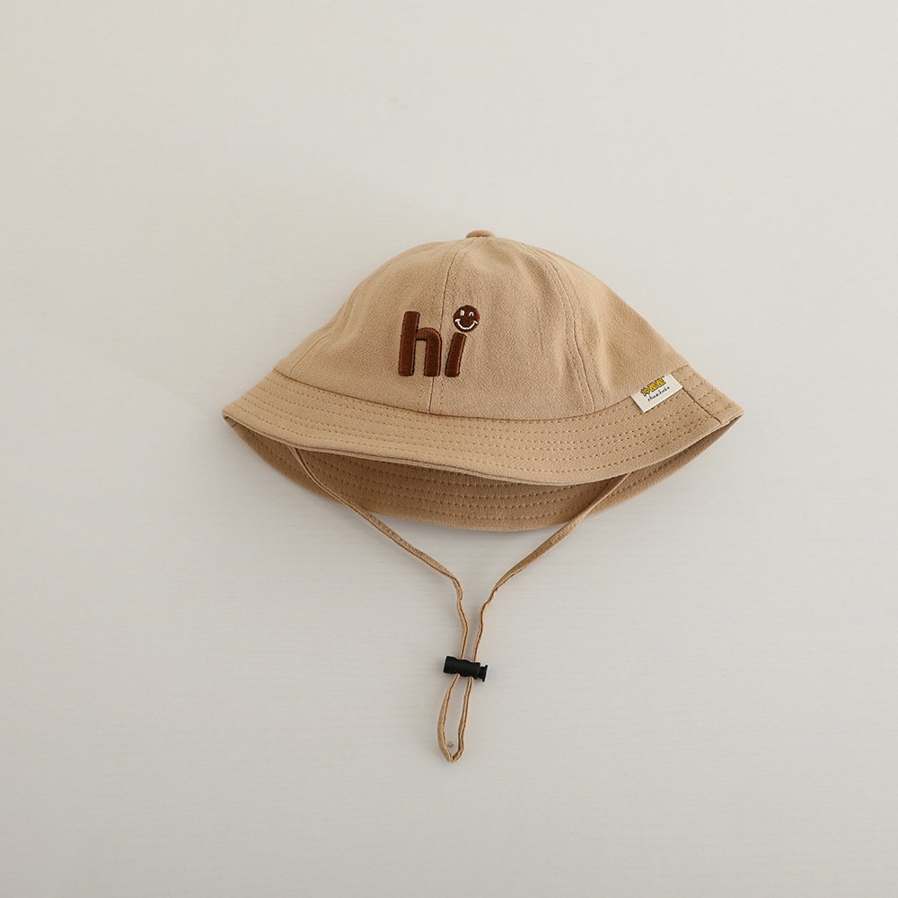 Sombrero para bebés coreano estilo simple letras bordadas sombrero de pescador primavera y verano delgado bebé fuera sombrero solar