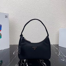 p家腋下包hobo肯豆同款法棍包新款尼龙手提包高级感小众防水中古