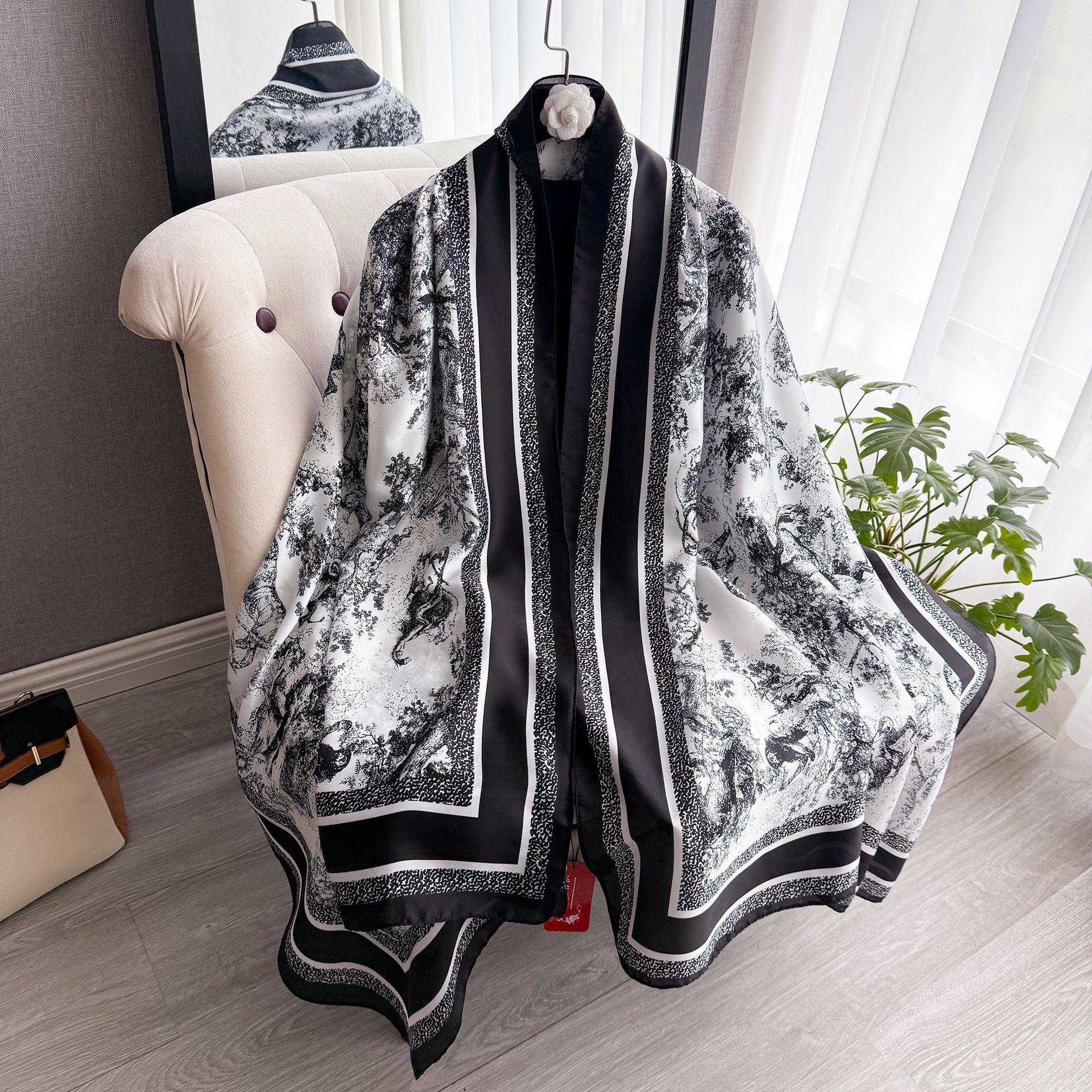 Factory Direct Sales Imitation Silk Mulberry Silk Scarf High-End Printing Live Broadcast Popular Scarf Women's Thin Sun Protection Shawl Long Scarf