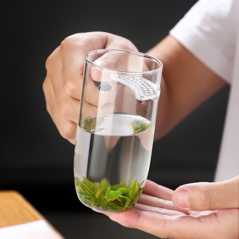 Glass tea cup