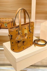 2023 New Big Brand Genuine Leather M Home Vegetable Basket Women's Bag Fashionable and Versatile Crossbody Handheld Mini Tote Bag Wholesale