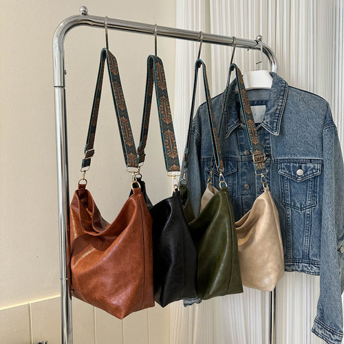 New European and American-style fashion tote, shoulder, and crossbody bag—large-capacity, solid-color PU design, trendy women's shoulder bag