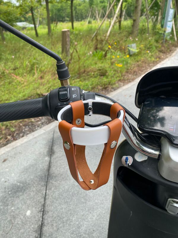 電気自動車ウォーターカップホルダーユニバーサルマウンテンバイクウォーターボトルホルダーバッテリー車ミルクティーコーヒードリンクホルダー自転車ホルダー|undefined