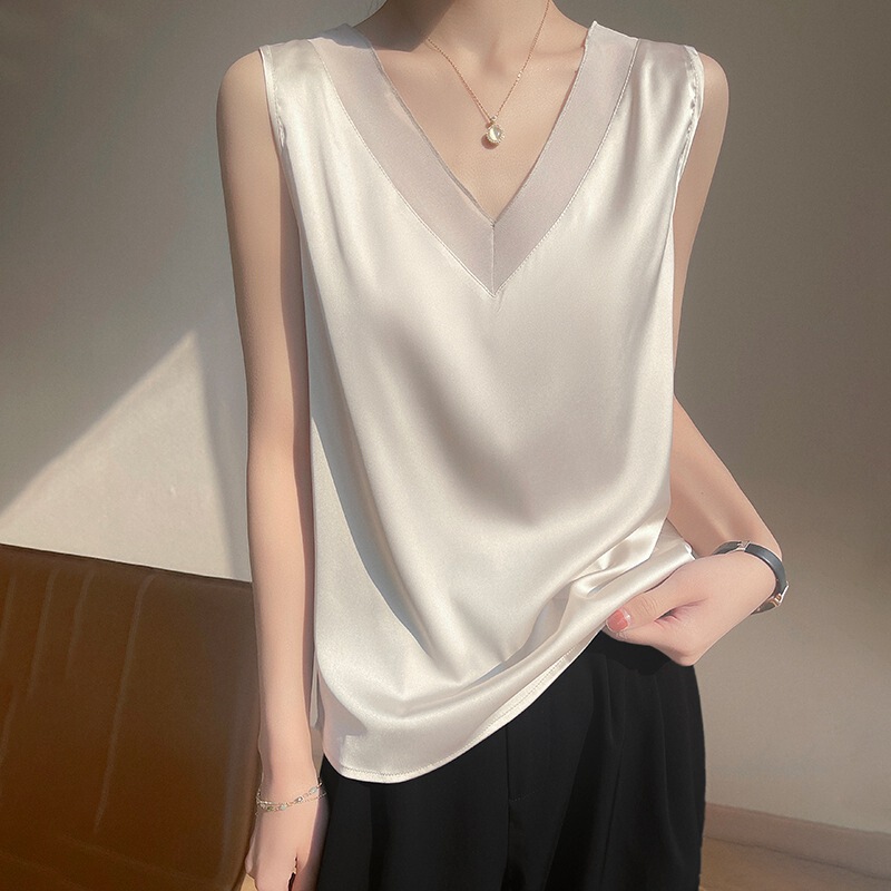 Cross-Border Ice Silk Camisole Summer New Suit Inner Layering Women's V-Neck Tops Women's Clothing 2025 Women