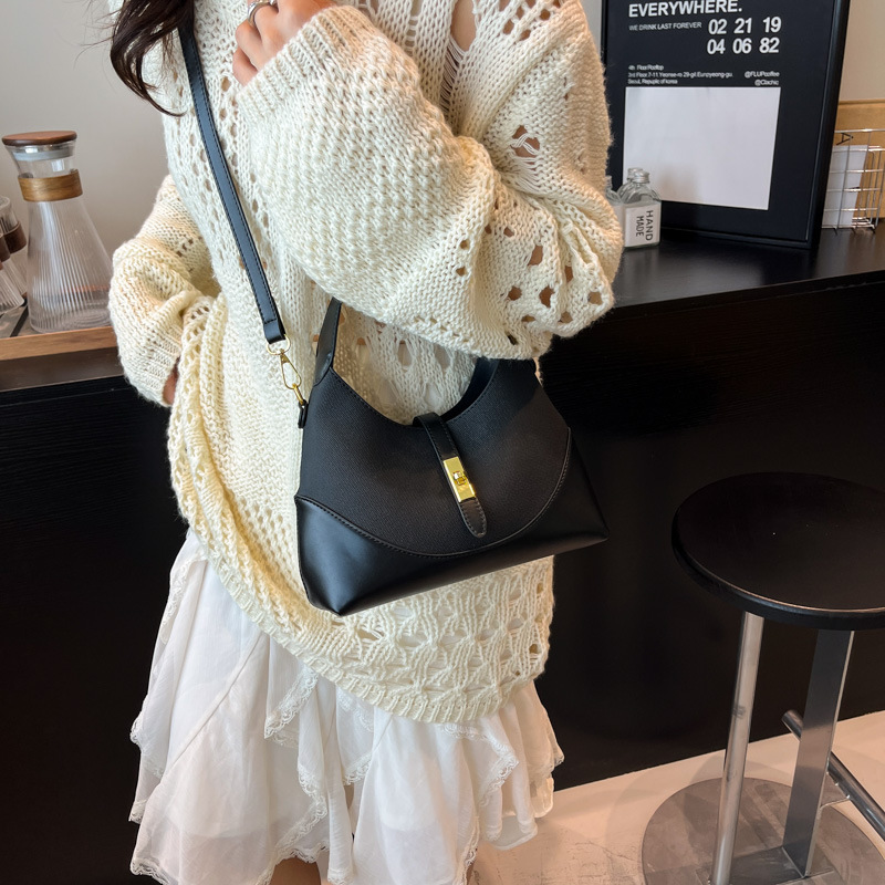 感撞色小众设计包包女2025新款水饺包百搭通勤手提斜挎腋下包|undefined