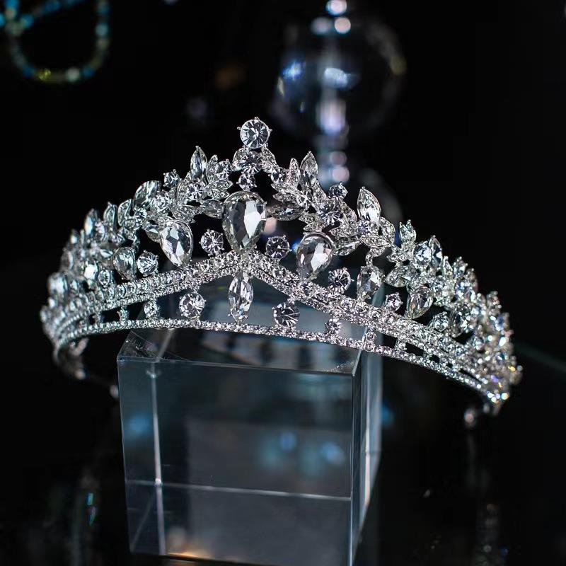 Simple Style Crown Alloy Inlay Rhinestones Crown display picture 3