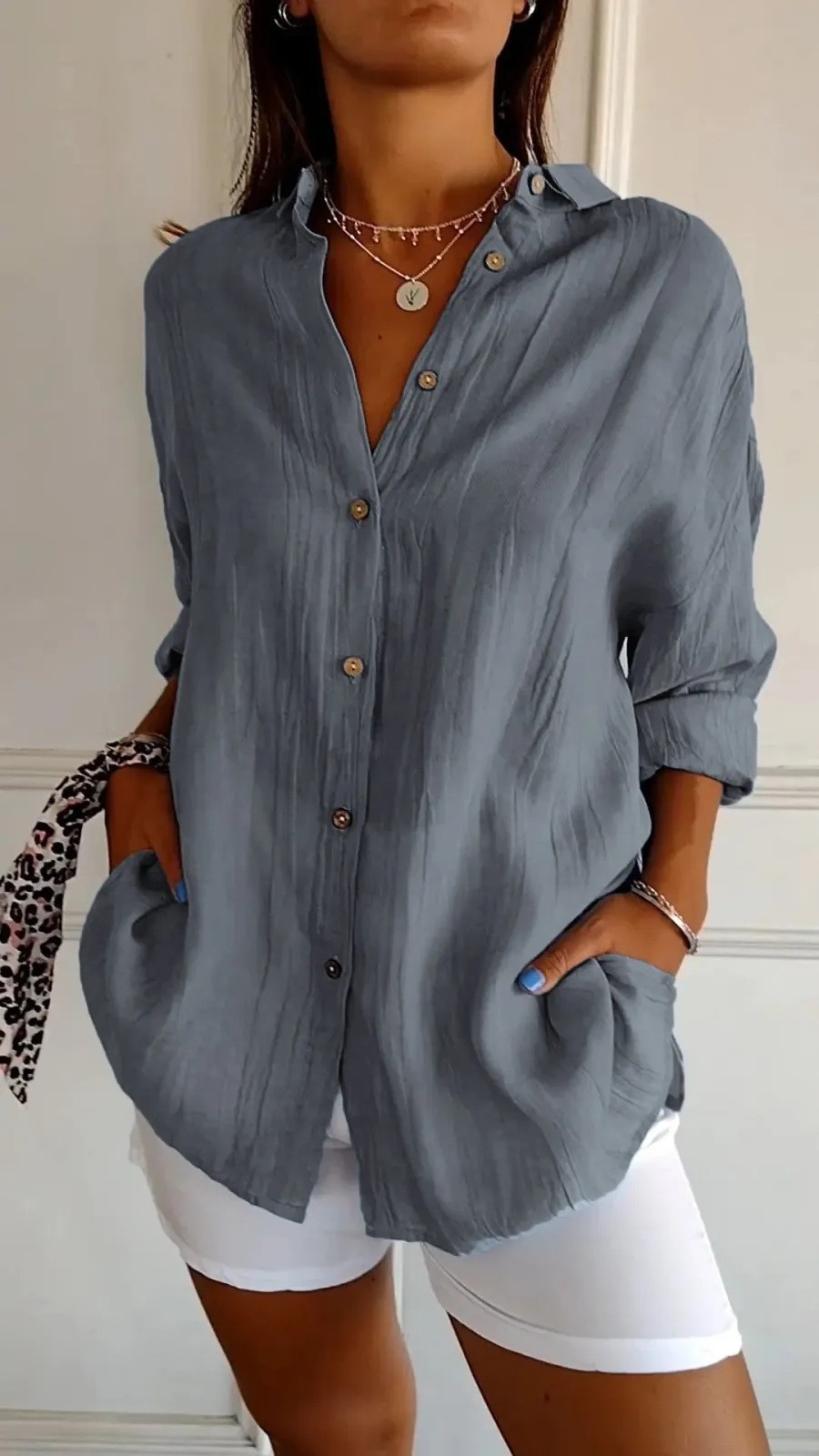 2024 New Single breasted Folded Collar Shirt for Women, Solid Color Sleeveless Top_voghion.com