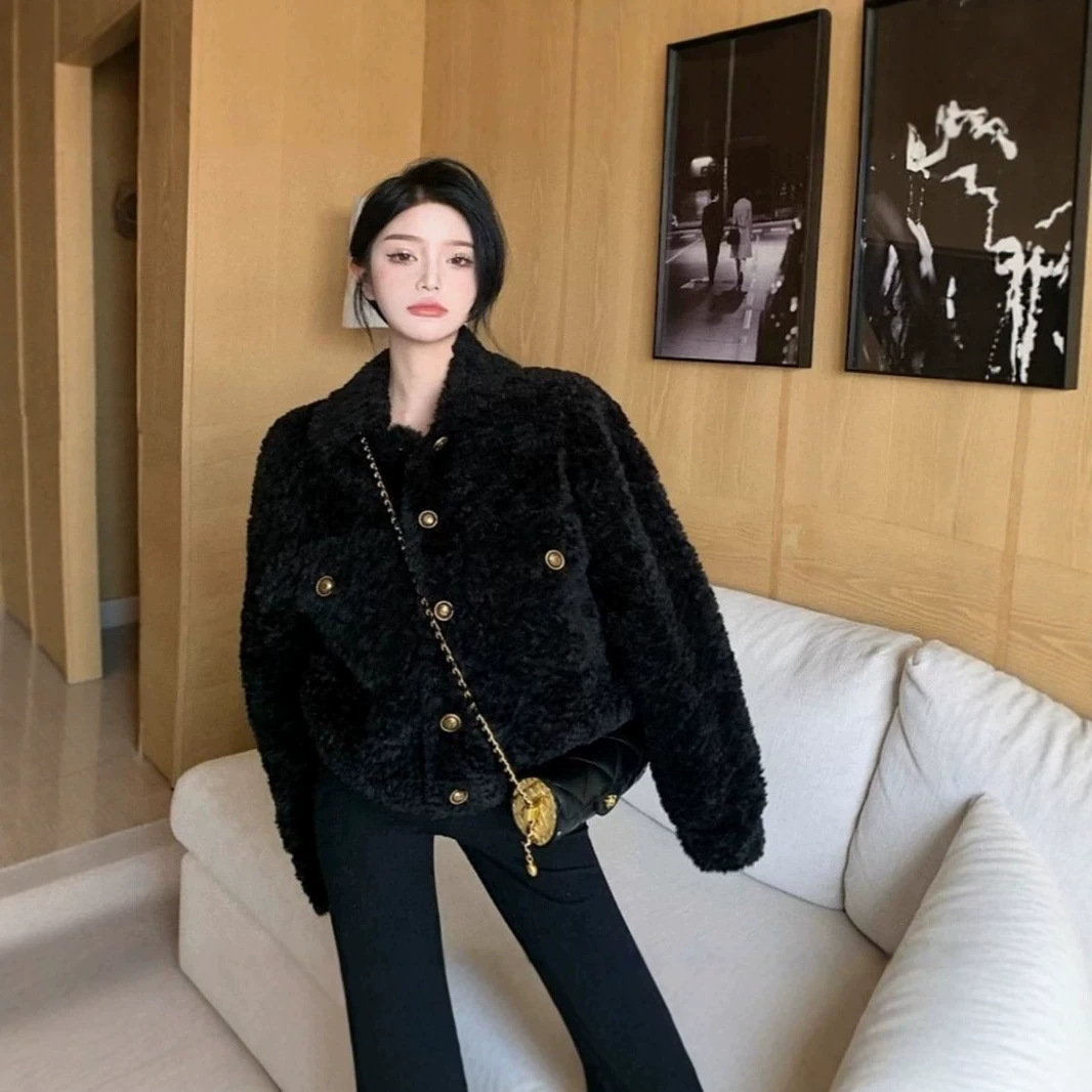 2026 Autumn/Winter New Style Lambswool Eco-friendly Fur Jacket/Coat, High-End Short Chanel-Style Outerwear for Women