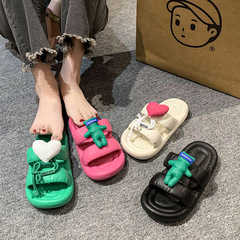網紅設計感拖鞋女外穿夏季沙灘涼拖時尚卡通公仔防滑海邊休閒涼拖
