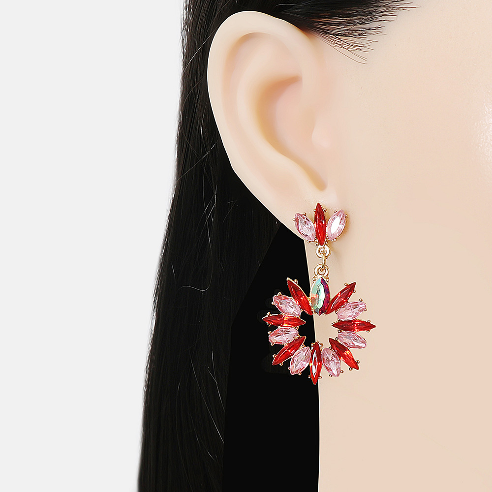 fashion exaggerated earrings retro alloy flower shape earrings geometric diamond long earringspicture12