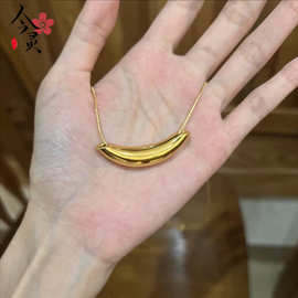 金店同款月牙吊坠弧形弯管项圈锁骨链黄铜镀金小众百搭送女友礼物
