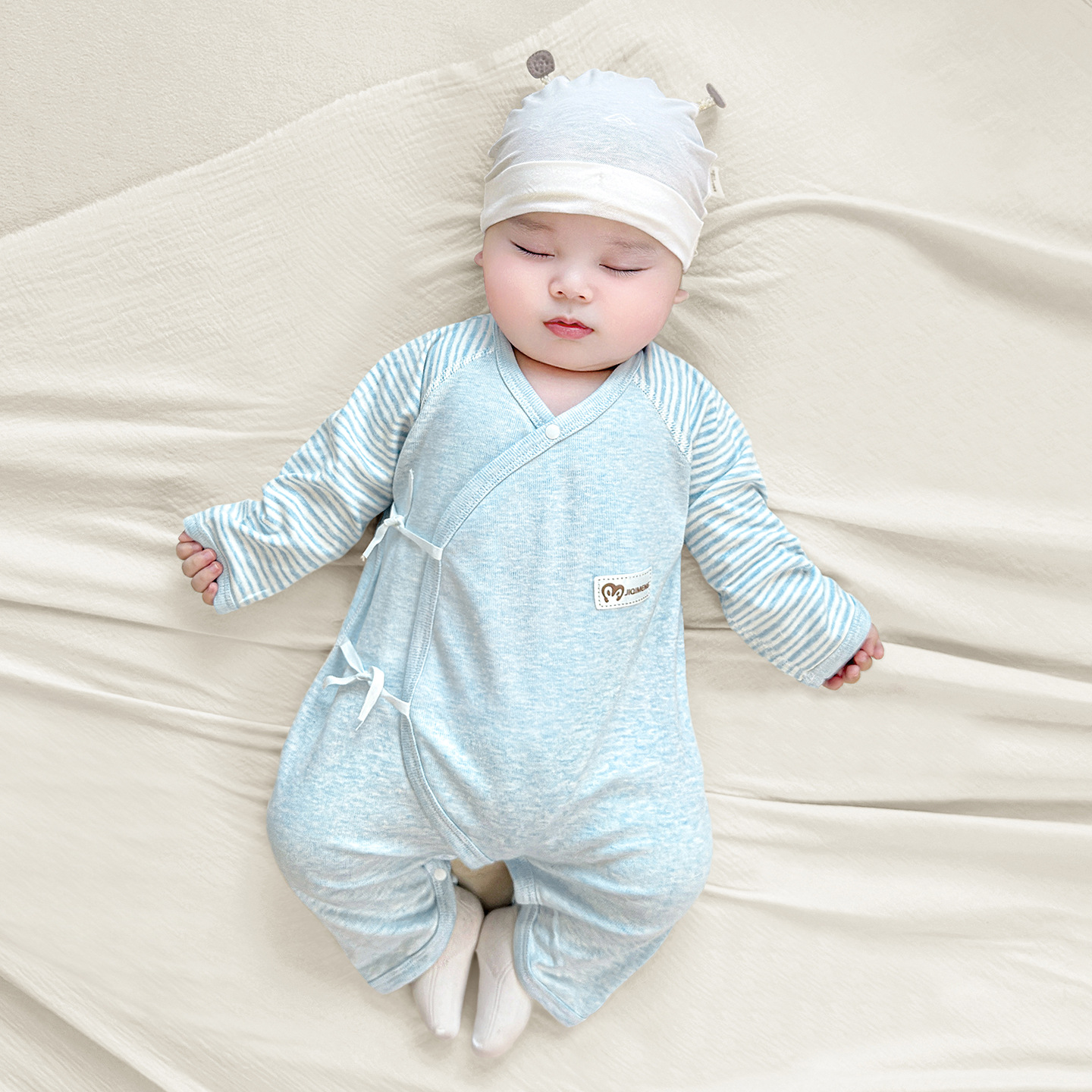 Ropa de bebés recién nacidos primavera y otoño 0 algodón puro marzo delgado ropa de mariposa para niños pequeños ropa de otoño bata bata