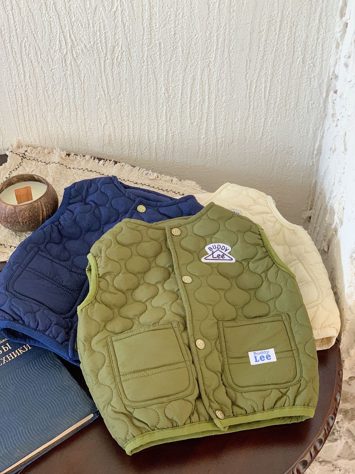 2023 INVIERNO DE LOS NIÑOS abajo algodón chaleco niñas engrosada chaleco japonés niños de invierno abrigo en stock