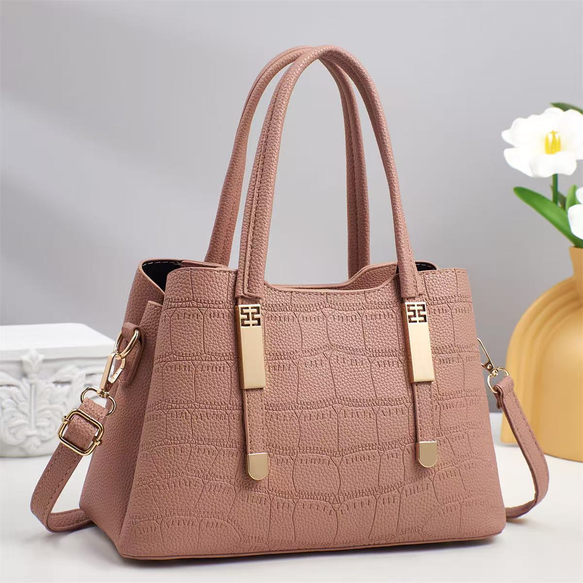 2025 nuevo bolso de hombro para mujer, bolso de estilo de viaje de trabajo, bolso de temperamento de moda casual de mujer de gran capacidad