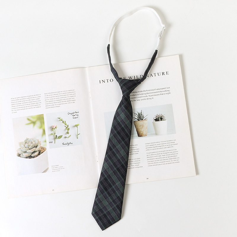 Accessorio per camicia stile college senza cravatta a righe, papillon verde scuro con fiocco e fiore per donna_voghion.com