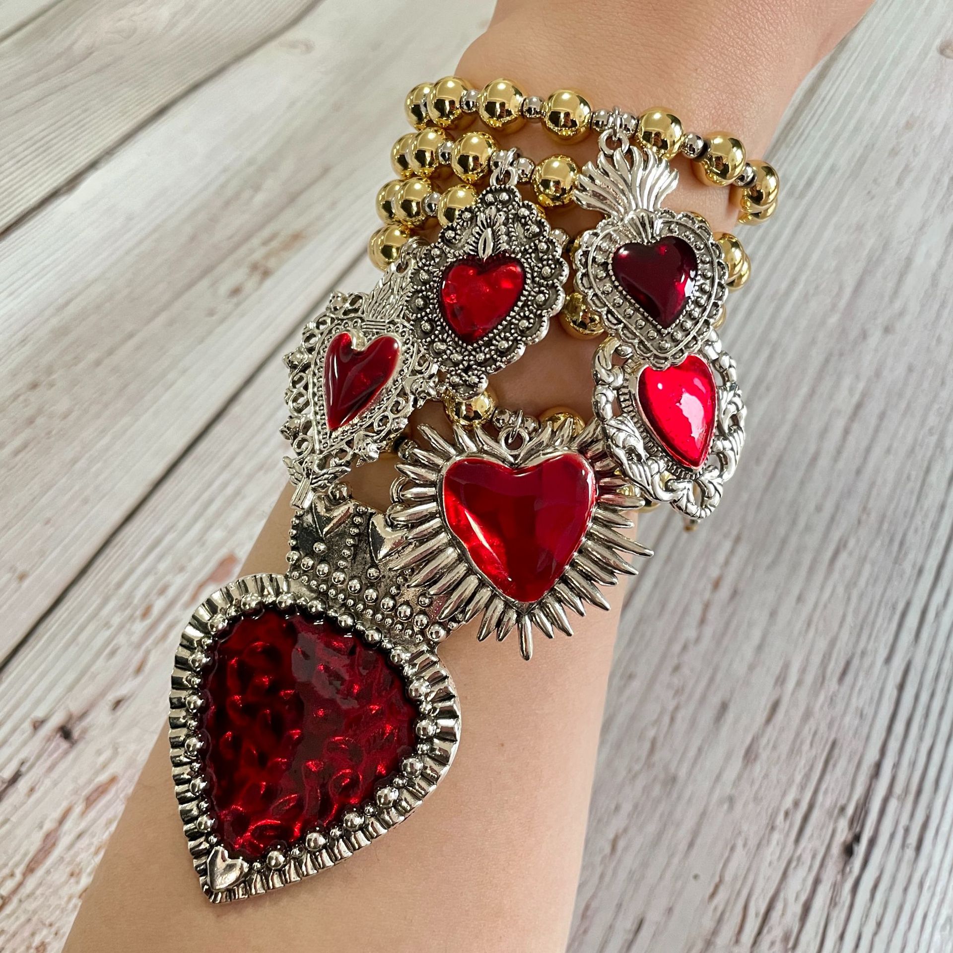 30g Weight Copper Retro Enamel Heart Shape Bracelets