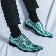 跨境男士亮面蛇纹搭扣尖头皮鞋英伦风大码正装休闲鞋理发师男鞋